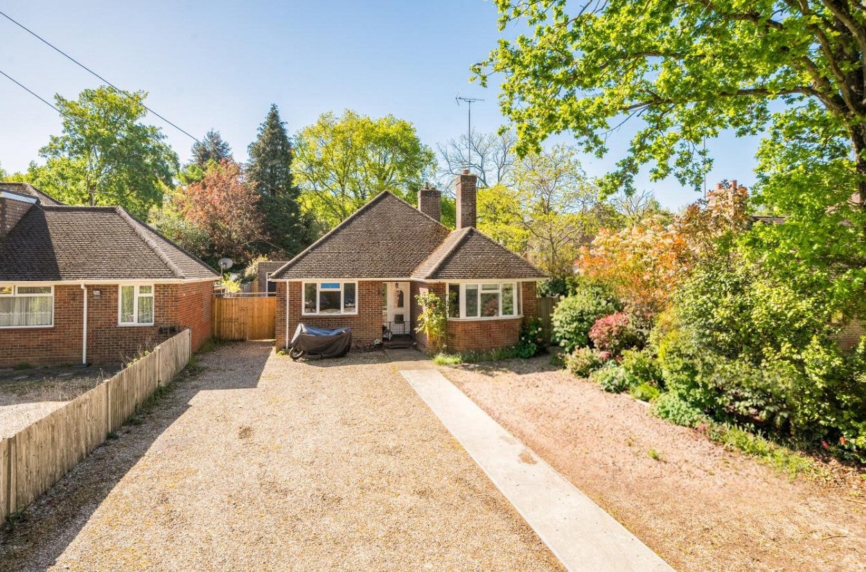 House Nine Mile Ride in Finchampstead