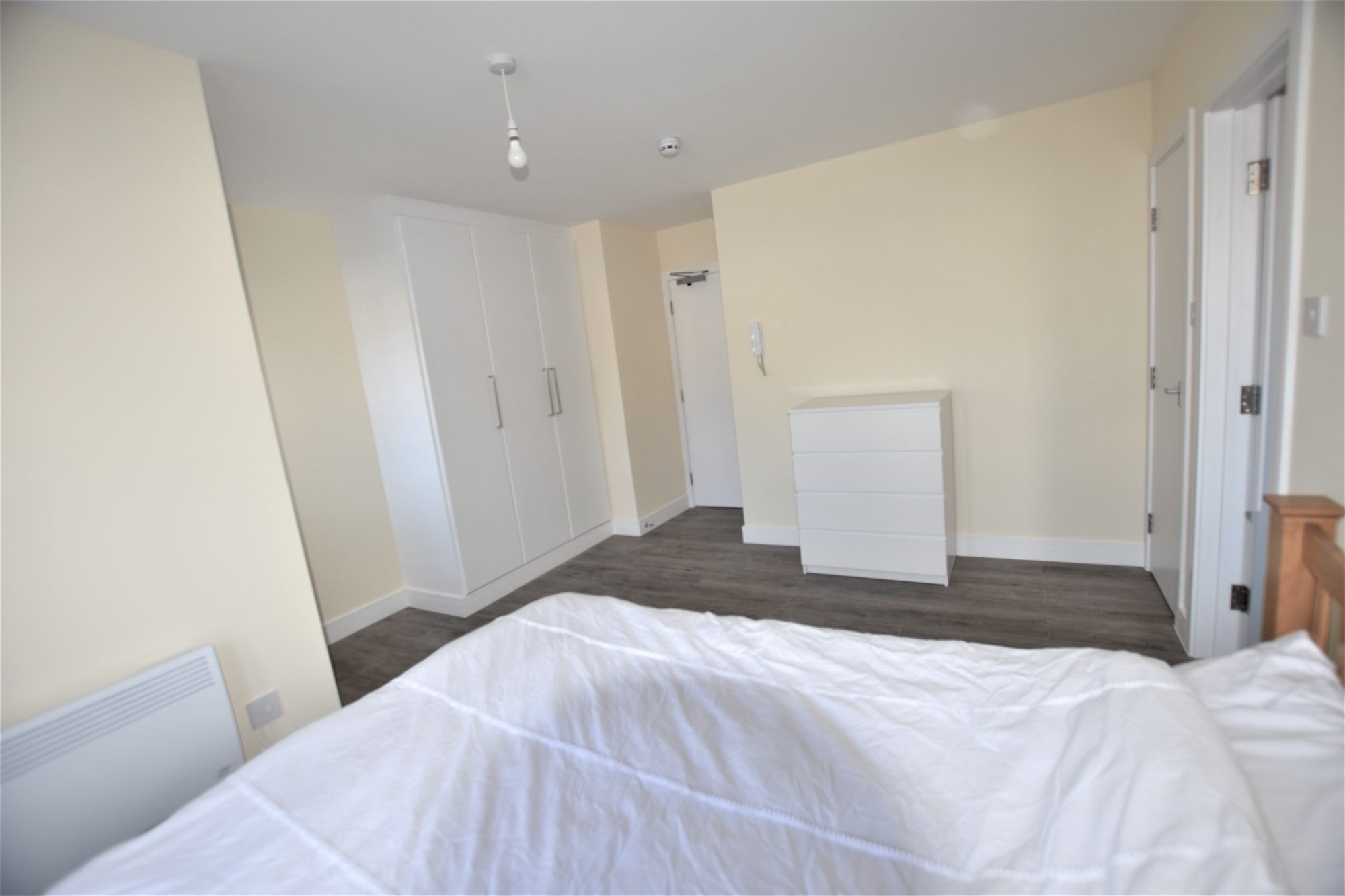Room London Road in Greater London