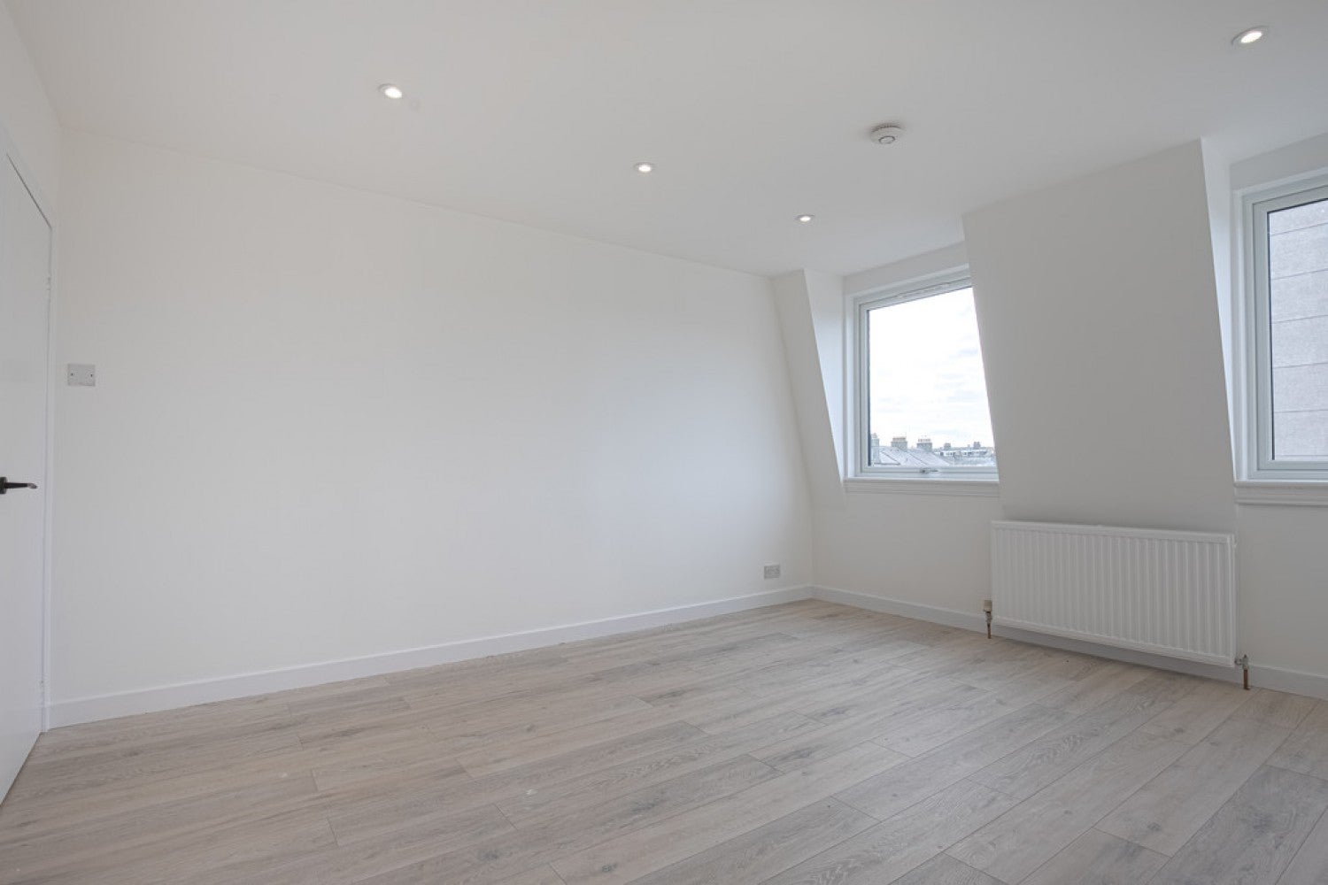 Flat Roslin Terrace in Aberdeen City