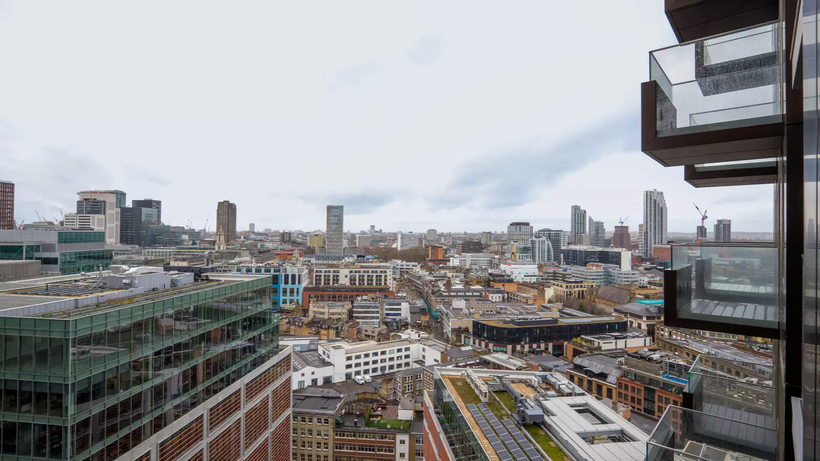 Flat Hewett Street in Greater London