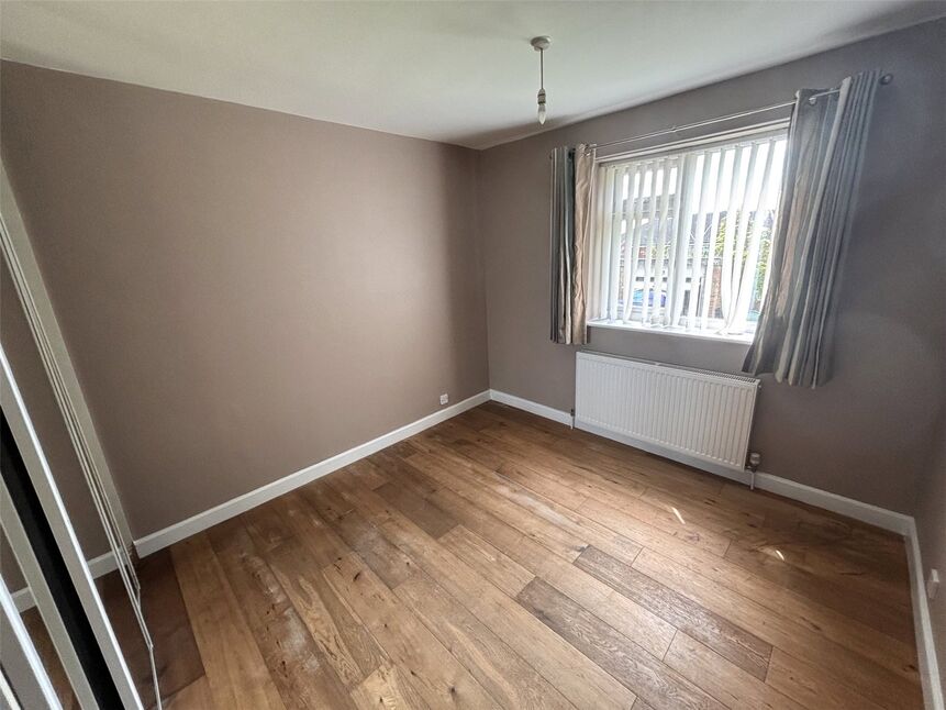 Flat Alwoodley Lane in Leeds