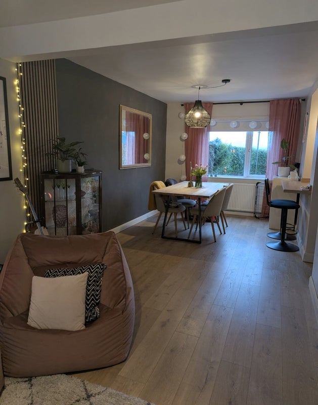 Room West Bawtry Road in Rotherham