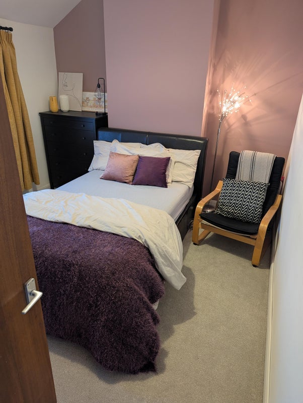 Room West Bawtry Road in Rotherham