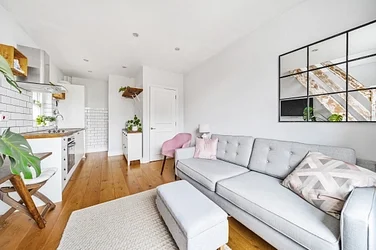 Flat Richmond Road in Greater London