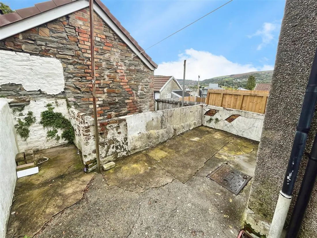 House High Street in Pontypridd