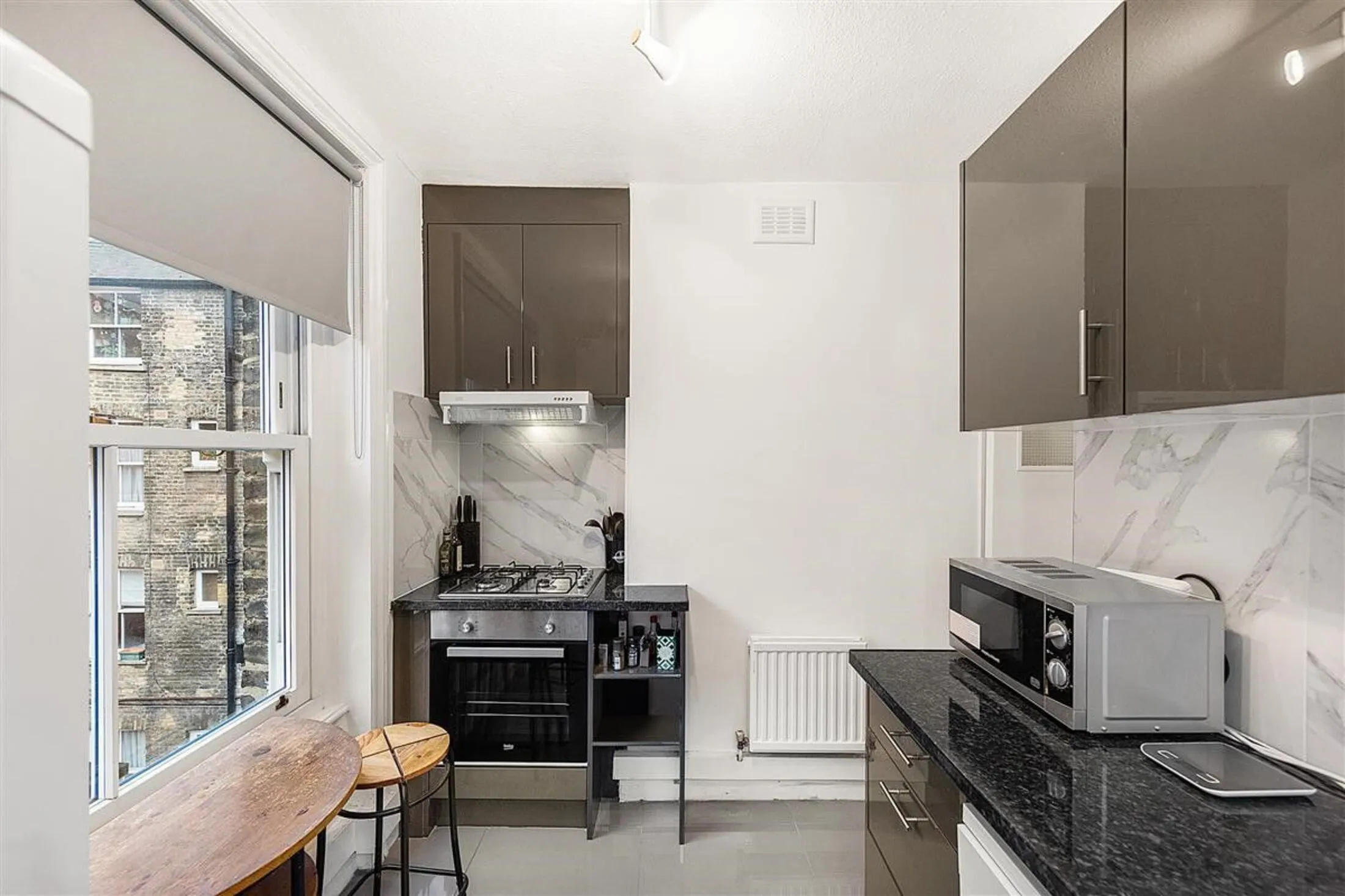 Flat Willow Place in City of Westminster