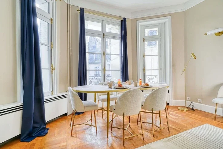Flat Rue de la Pompe in Paris