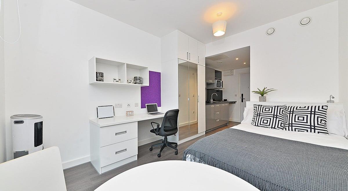 Flat Bromsgrove Street in Birmingham