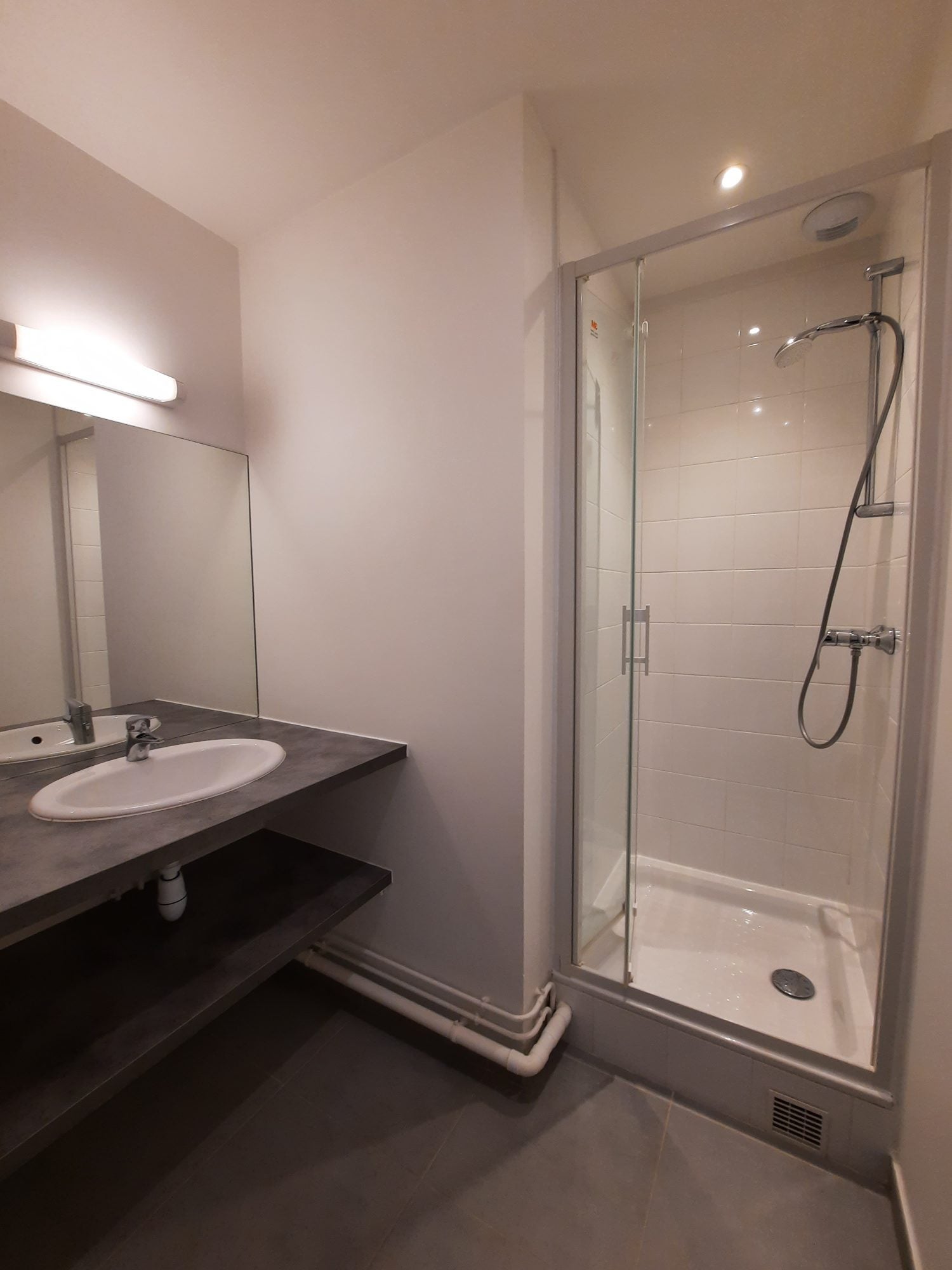 Flat Rue de Charonne in Paris