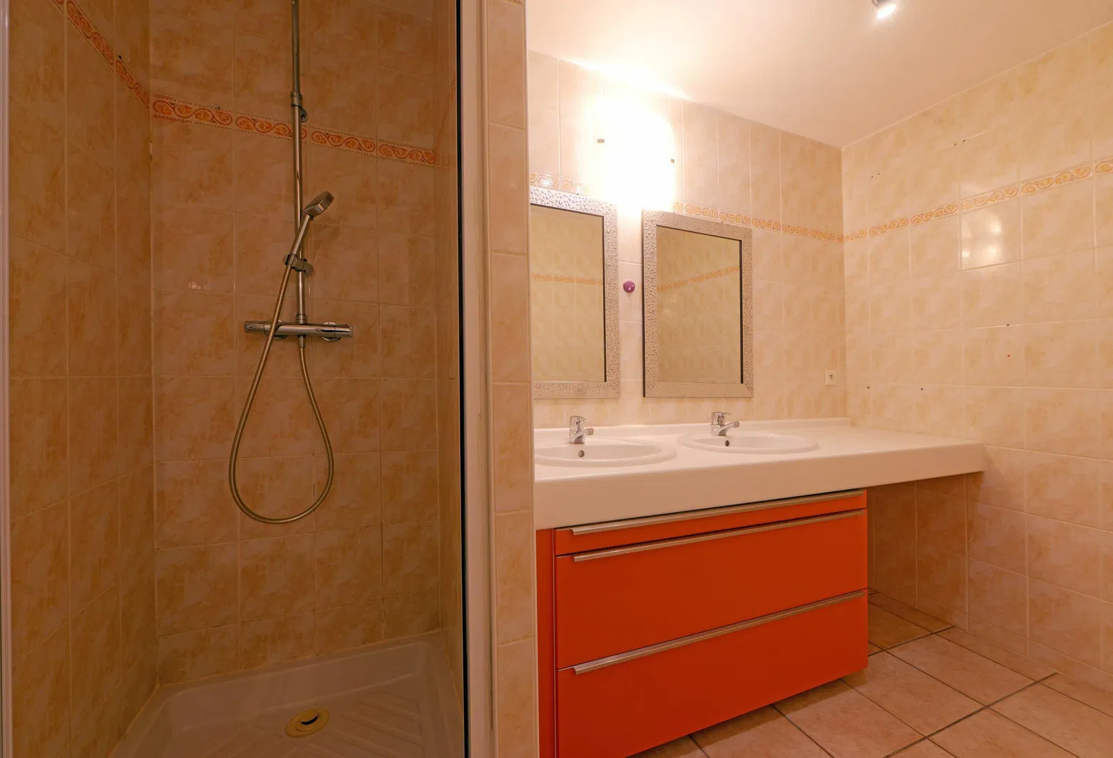 Chambre Allée François Truffaut à Annemasse