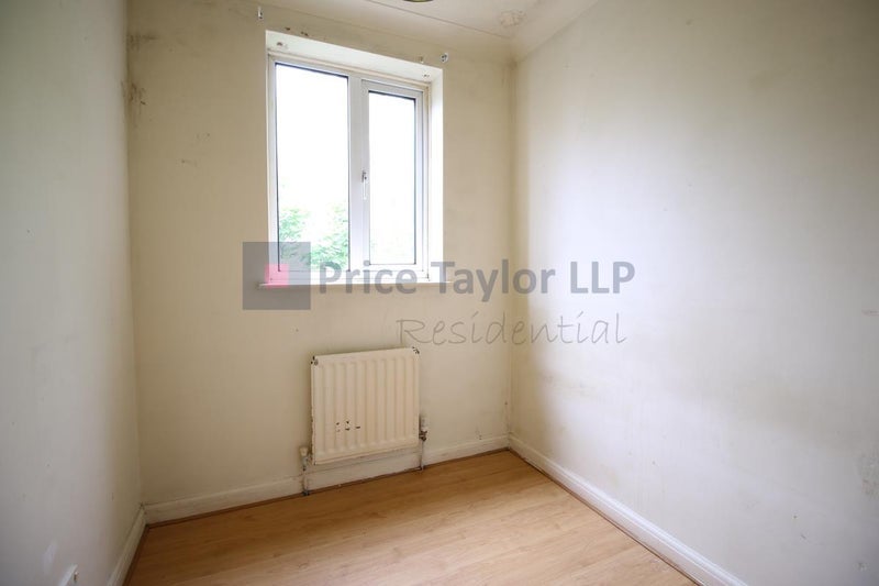 Room Finsbury Park Avenue in Greater London