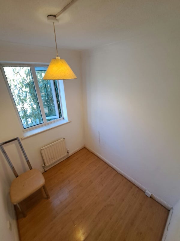 Room Finsbury Park Avenue in Greater London