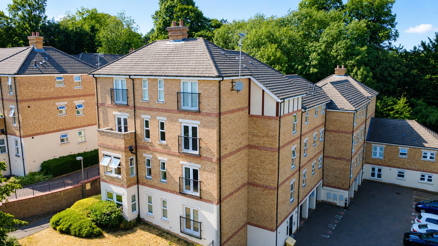 Flat Adrian Close in Dacorum