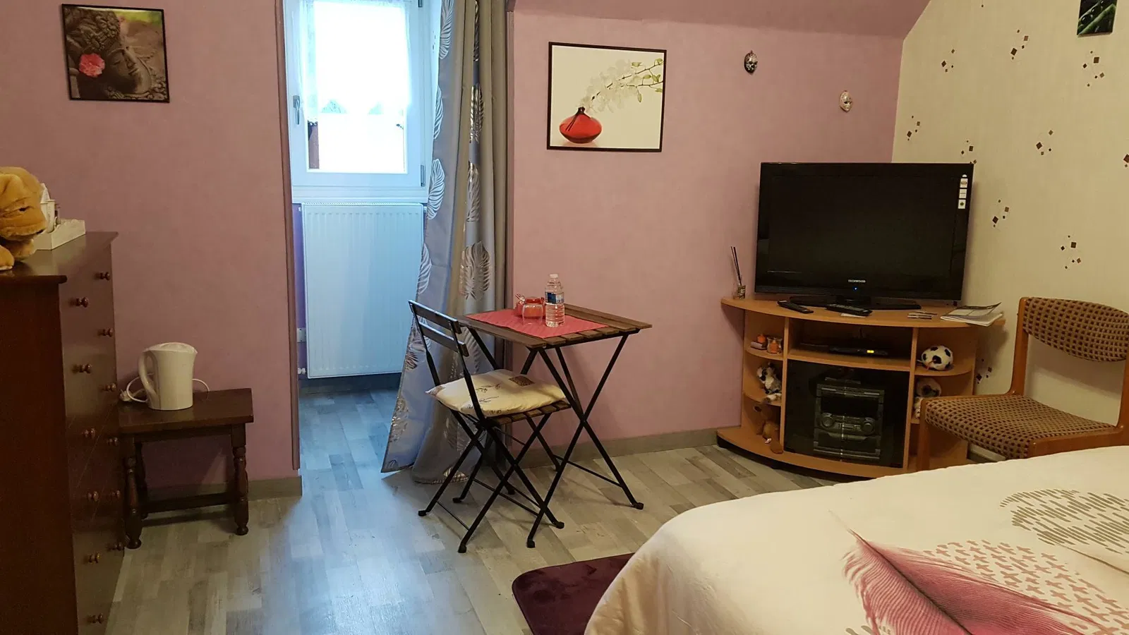 Room Rue de La Marolle in Chaumont-sur-Tharonne