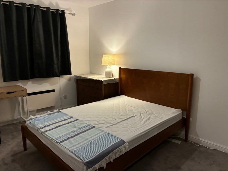 Room Dalrymple Close in Greater London