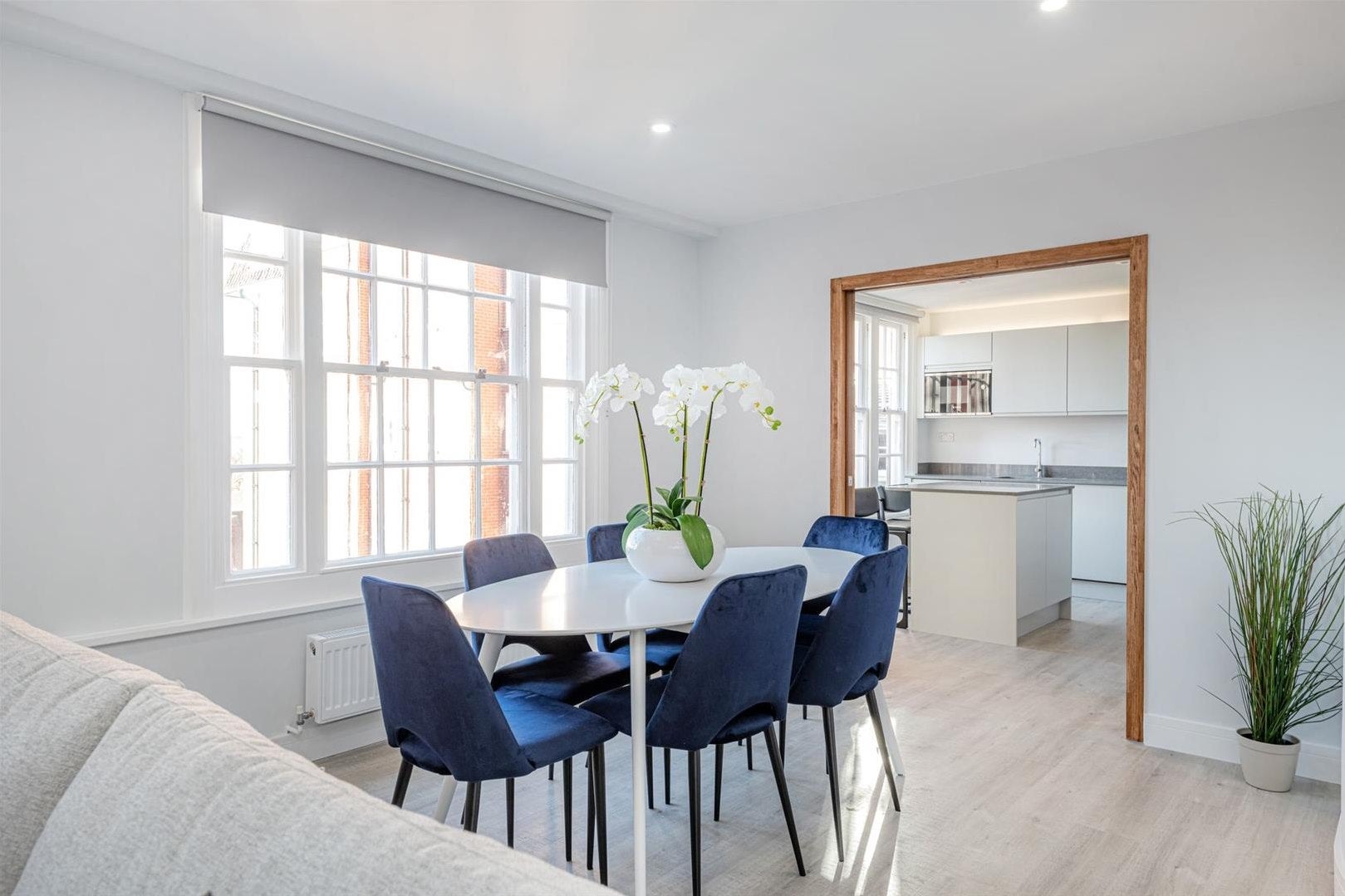 Flat Finchley Road in Greater London