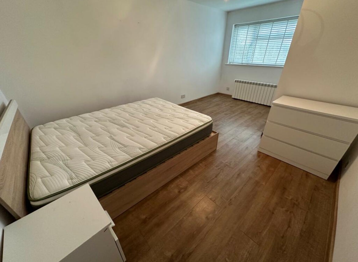 Flat Chideock Close in Poole