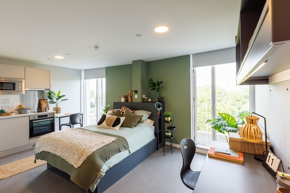 Flat Southwark Park Road in Greater London