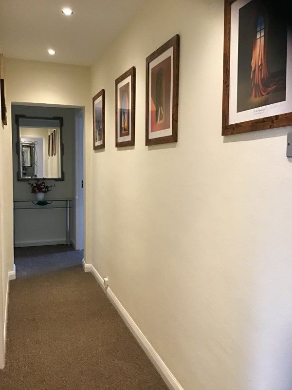 Room Arundel Close in Greater London