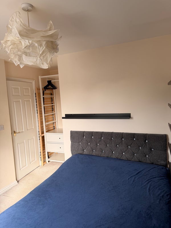 Room Martin Street in Greater London