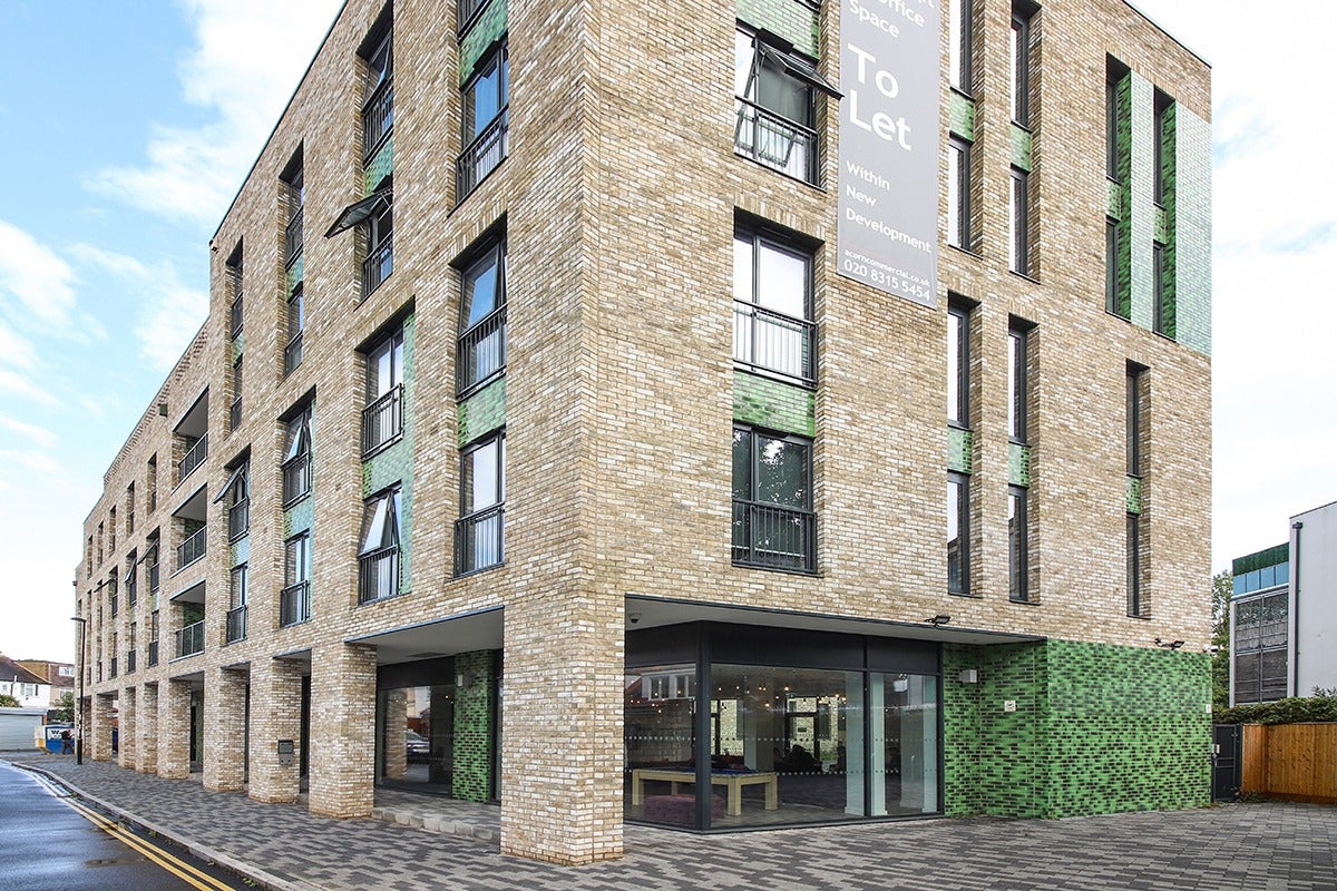 Flat Mercy Terrace in Greater London