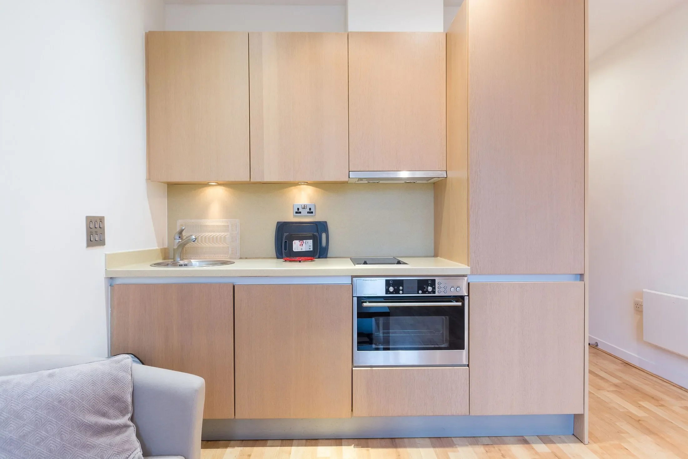 Flat Bromyard Avenue in Greater London