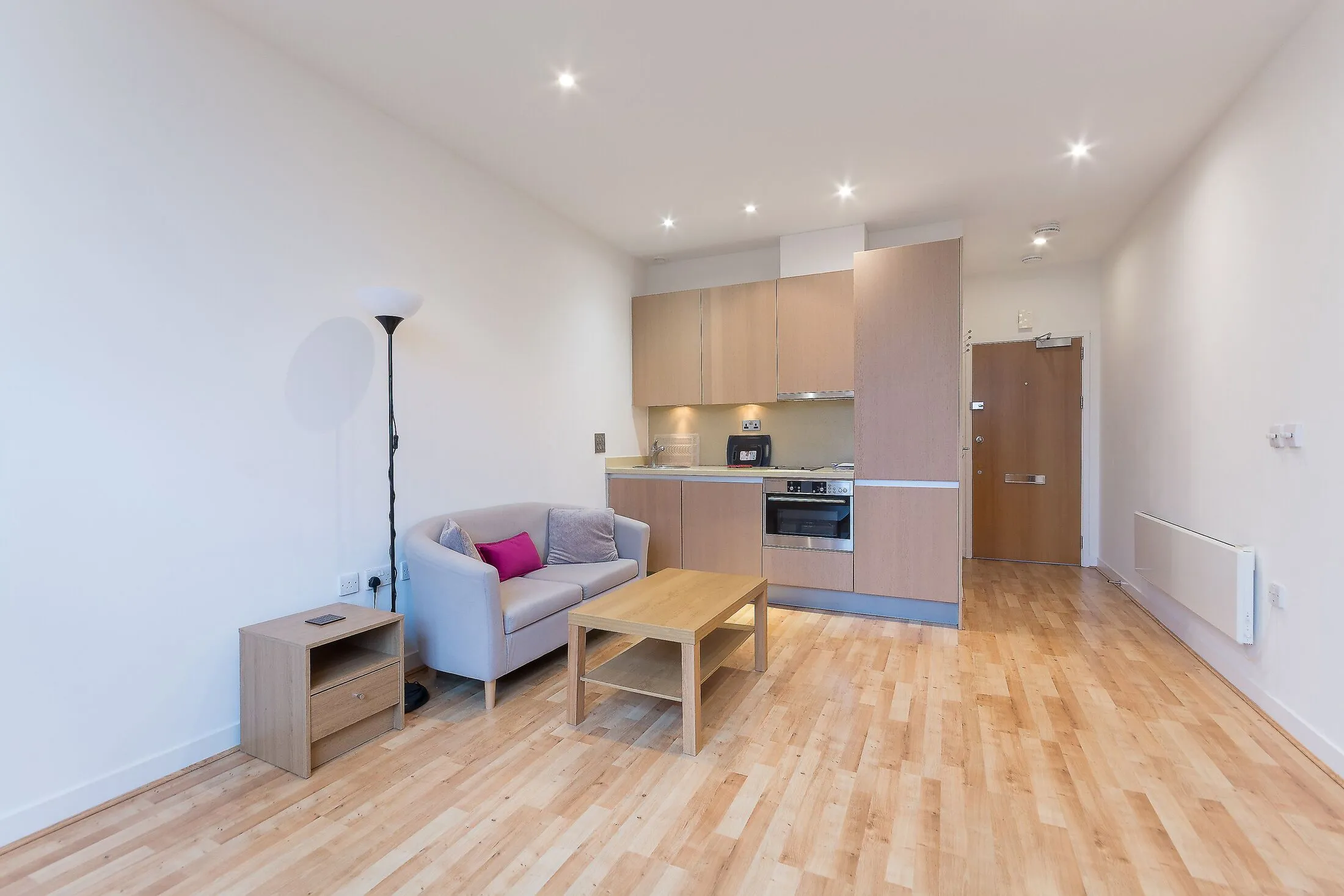 Flat Bromyard Avenue in Greater London