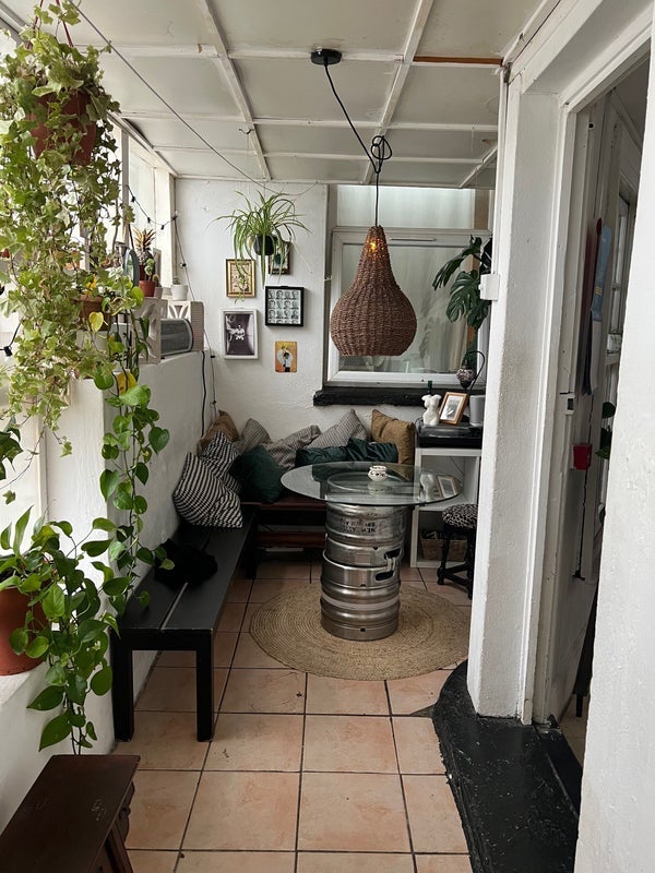 Room Stoke Newington High Street in Greater London