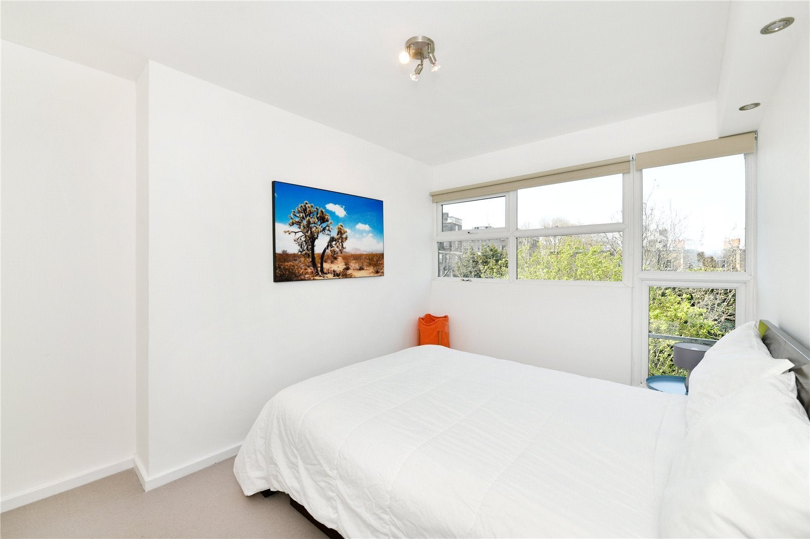 Flat Albion Mews in City of Westminster