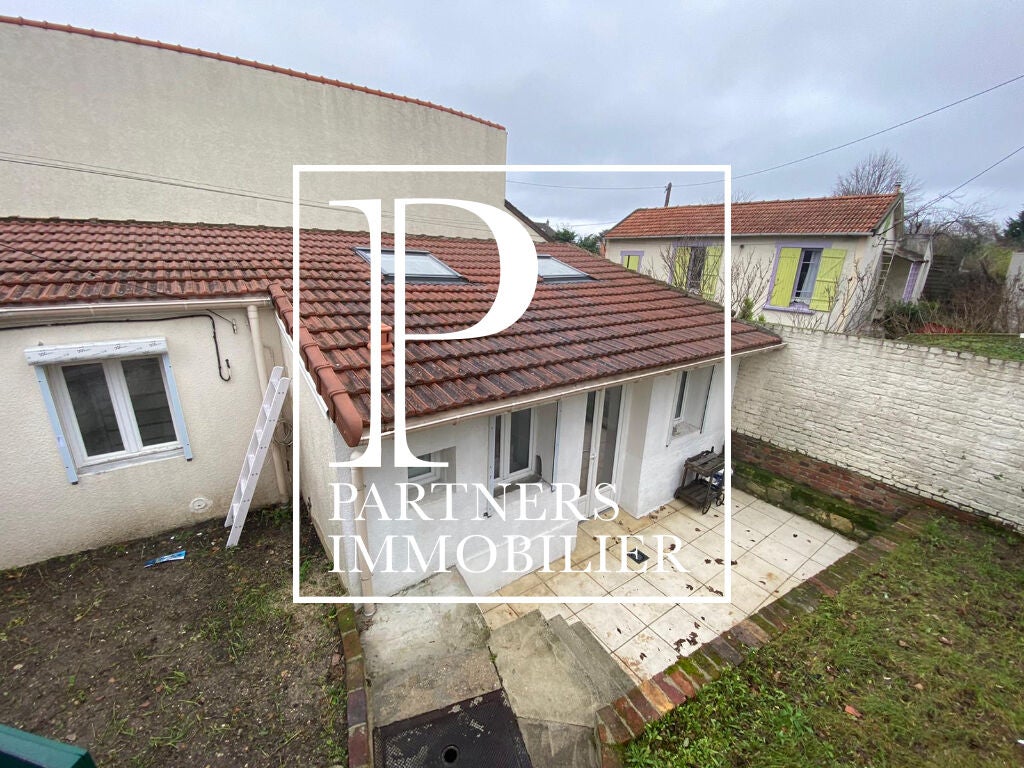 Flat Rue Philippe Triaire in Nanterre