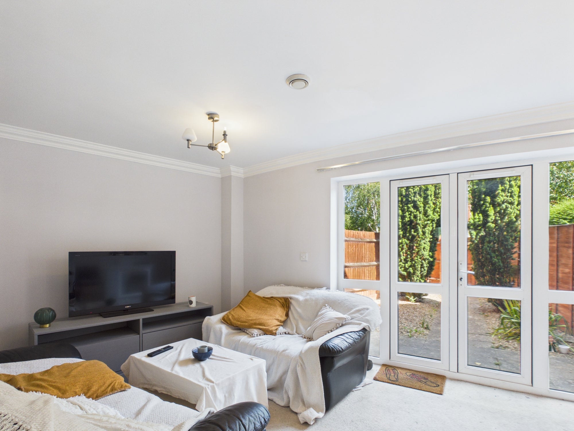 Room Brookbank Close in Cheltenham