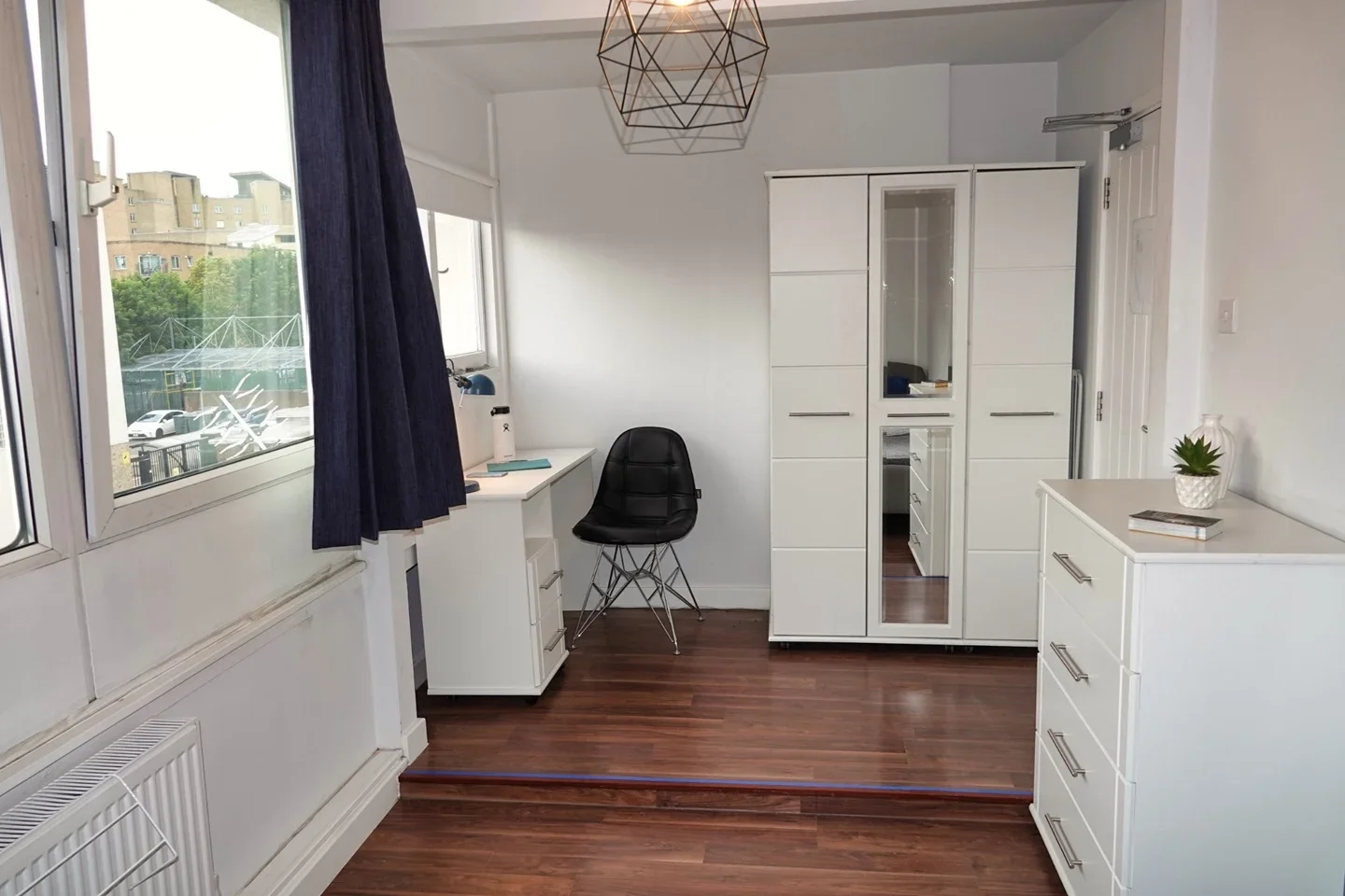 Room The Quarterdeck in Greater London