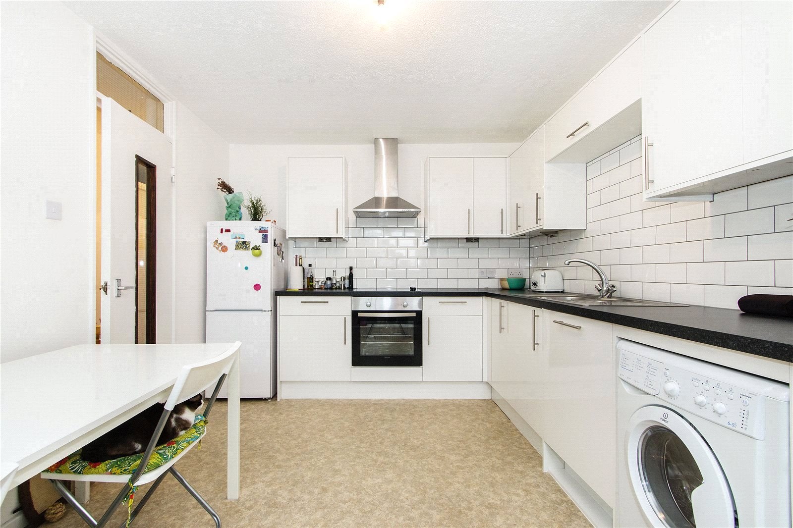 Flat Hopton Street in Greater London