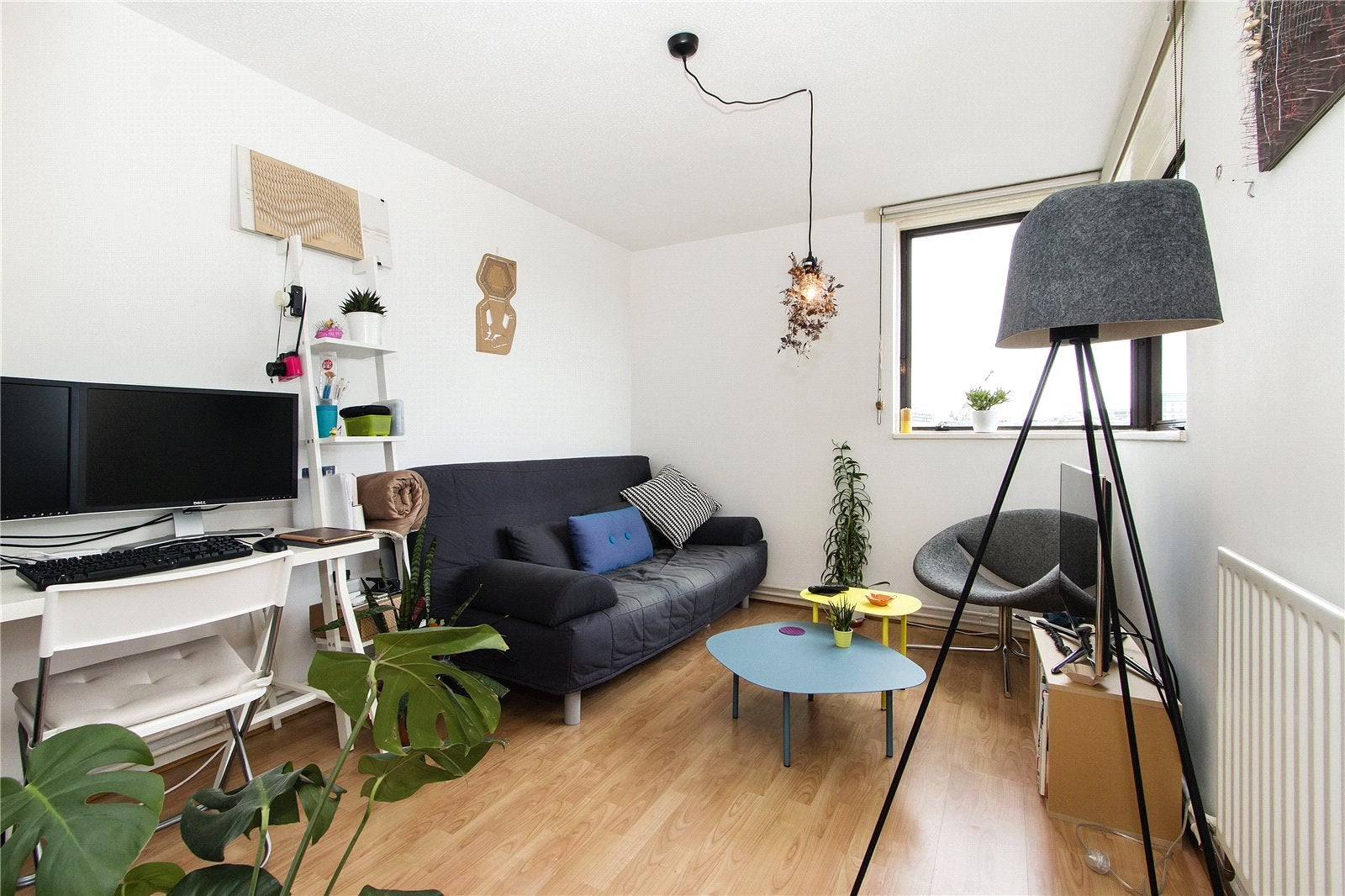 Flat Hopton Street in Greater London
