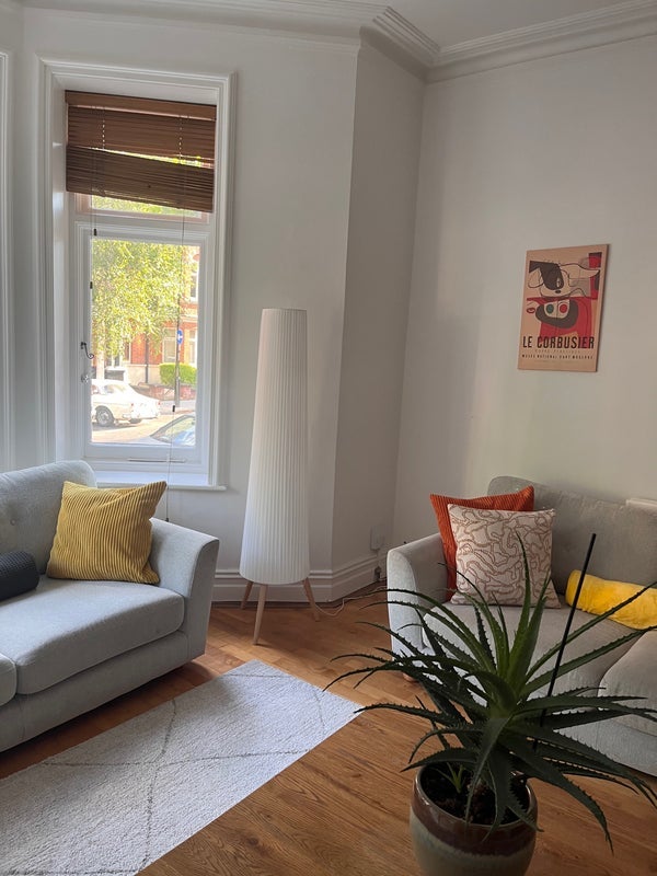 Room Biddulph Road in City of Westminster