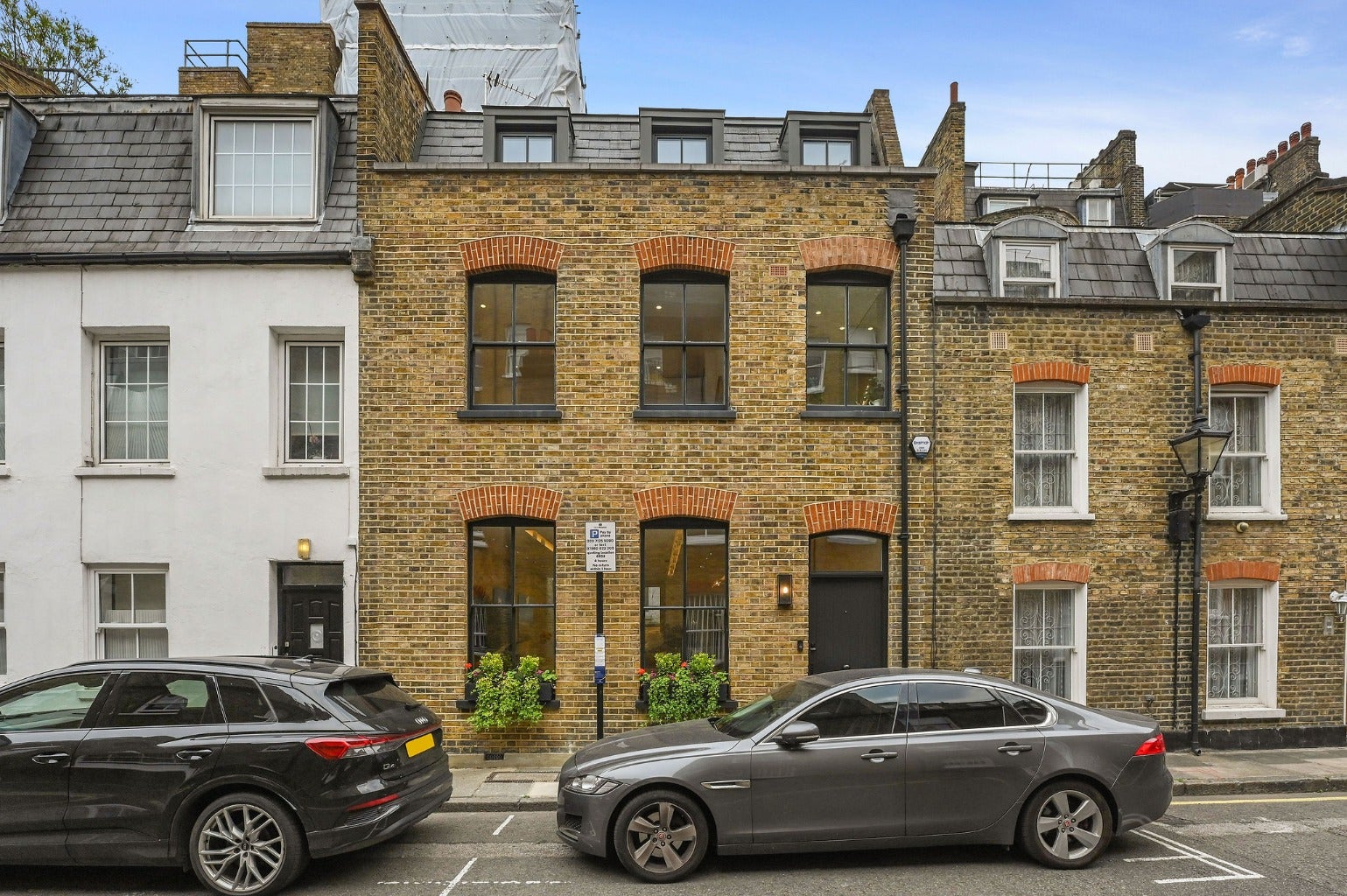 House Nottingham Place in City of Westminster