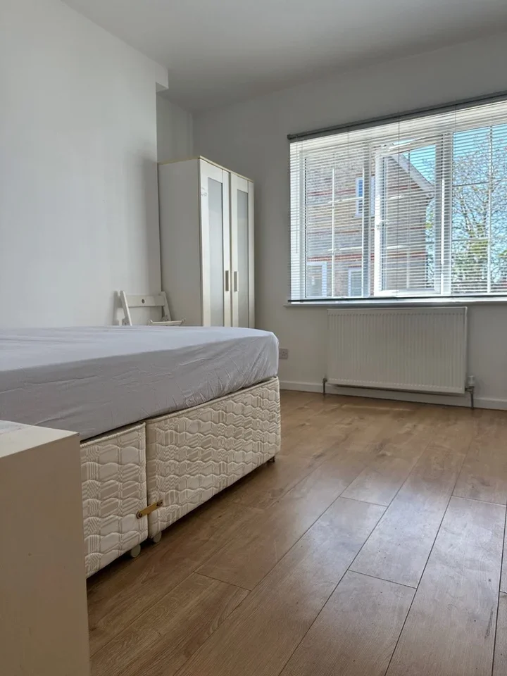 Room Wimborne Road in Bournemouth