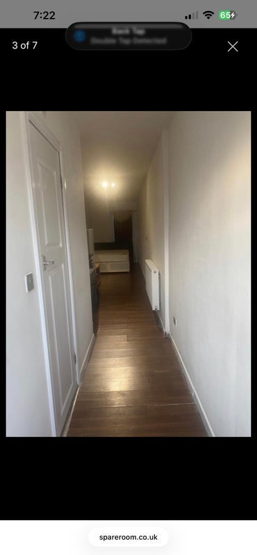 Room Parlaunt Road in Slough