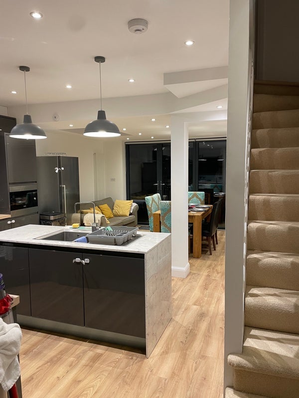 Room Brisbane Avenue in Greater London