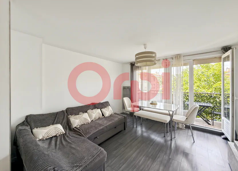 Flat Rue Collomb in Bron