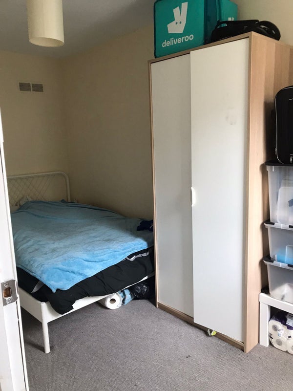 Room Darley Road in Greater London