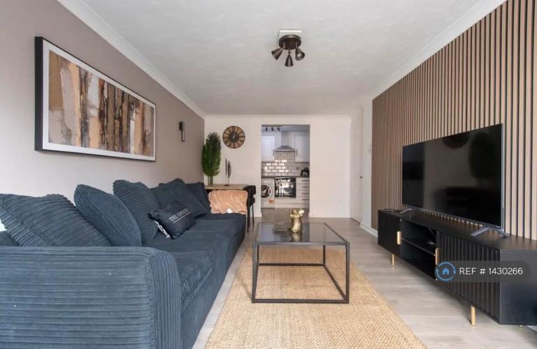 Flat Marriotte Wharf in Gravesham
