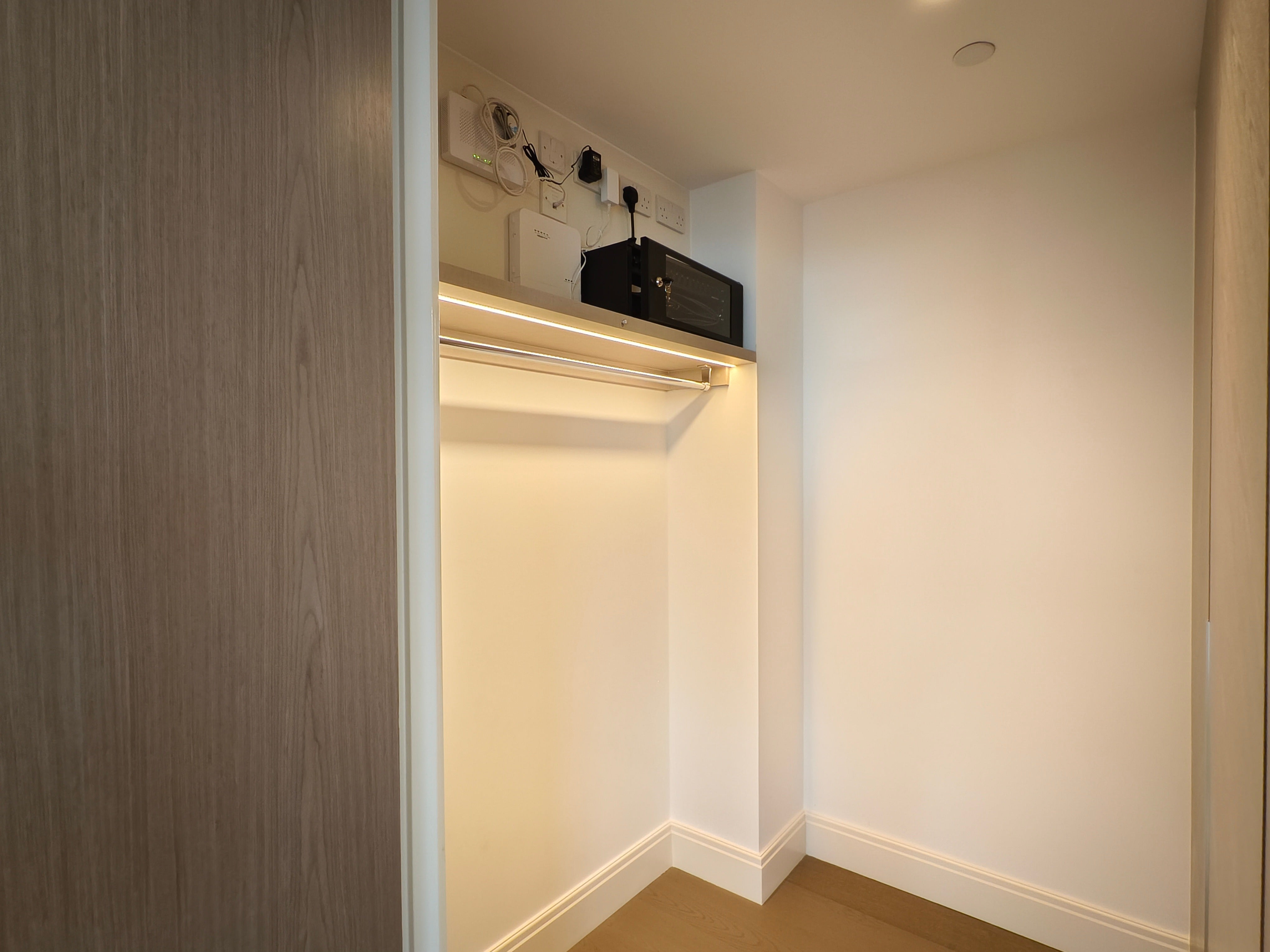 Flat Albert Embankment in Greater London