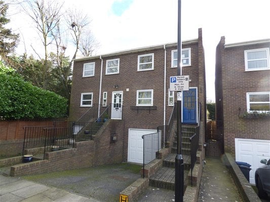 House Arran Mews in Greater London