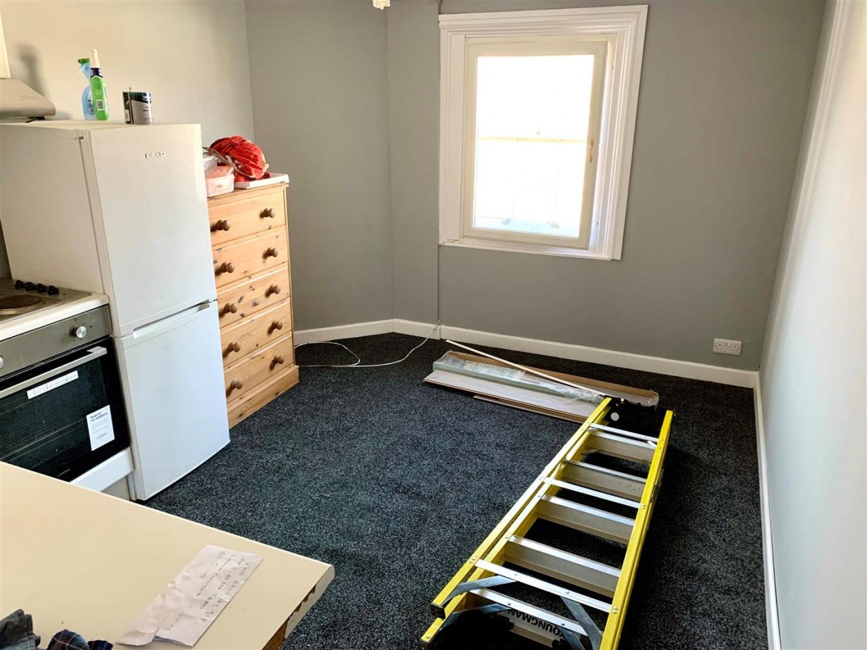 Flat South Terrace in Arun