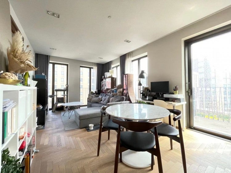 Flat Lewis Cubitt Walk in Greater London