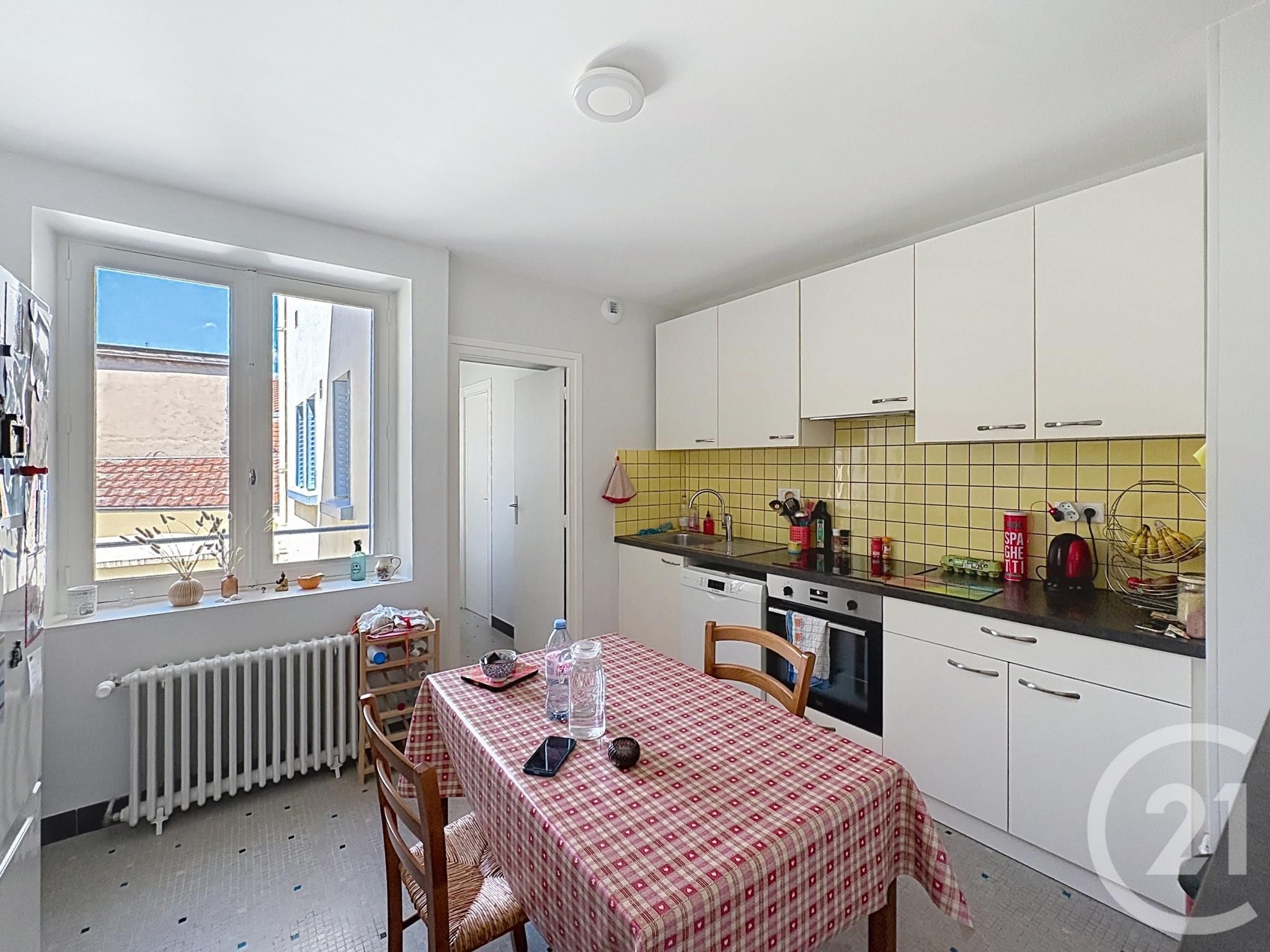 Flat Place Jean-Baptiste Laurent in Riom