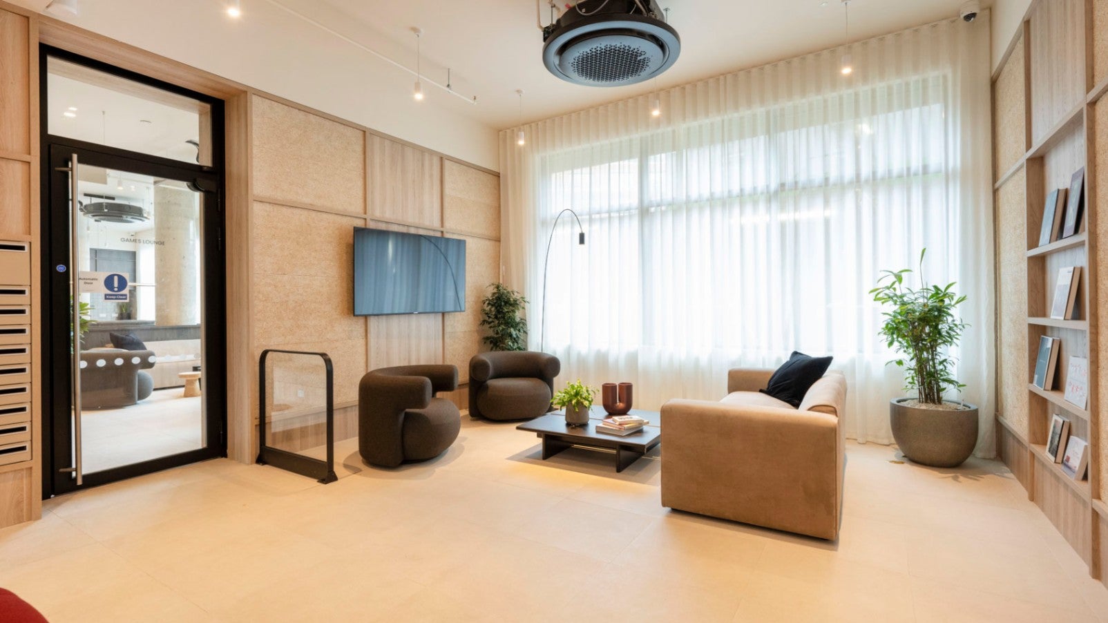 Room Beresford Street in Greater London