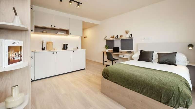 Room Beresford Street in Greater London