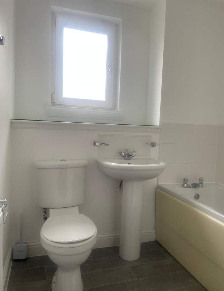 Flat Belvidere Avenue in Glasgow